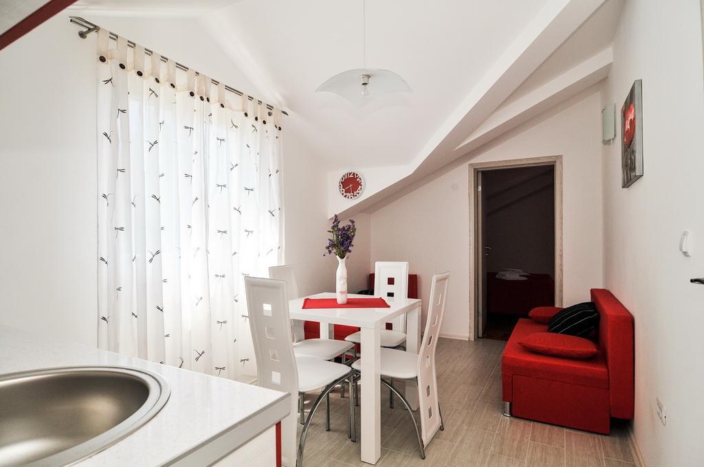 Apartmani P&M Teodo Esterno foto
