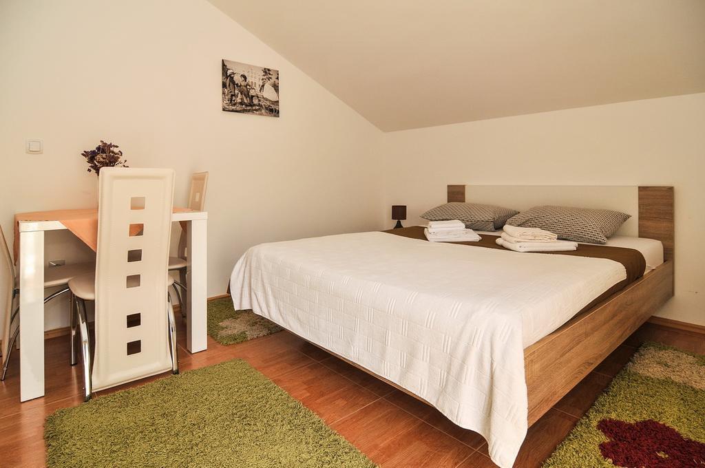 Apartmani P&M Teodo Esterno foto
