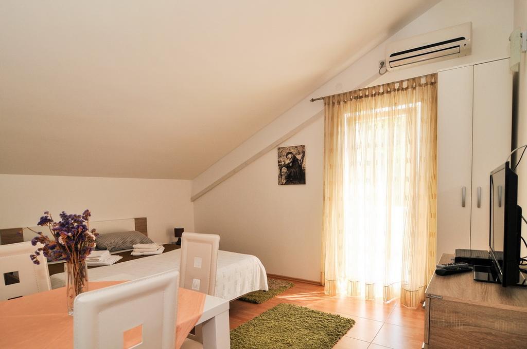 Apartmani P&M Teodo Esterno foto